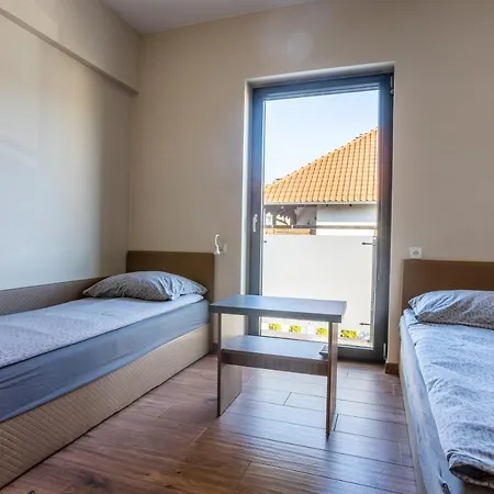 Noclegi Jarocin Privatunterkunft *