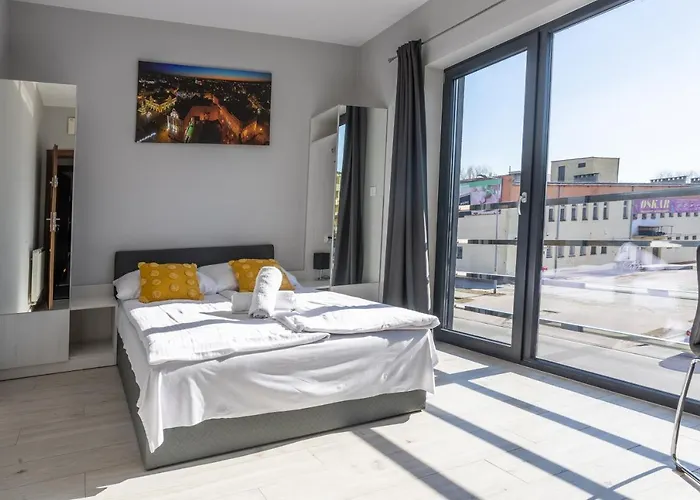 Noclegijarocin Homestay szállás